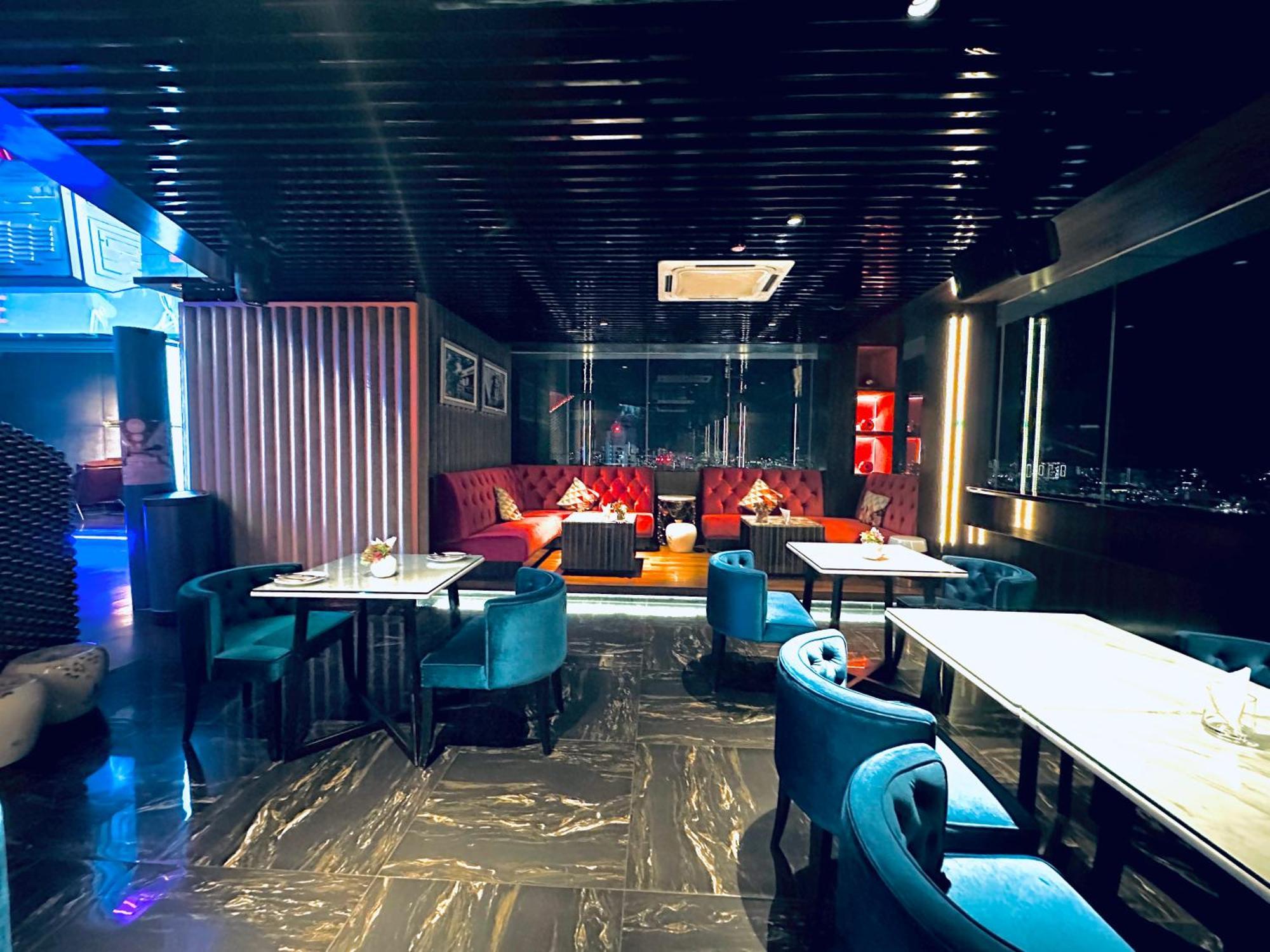 Platinum Suites By Blue Sky Куала Лумпур Екстериор снимка
